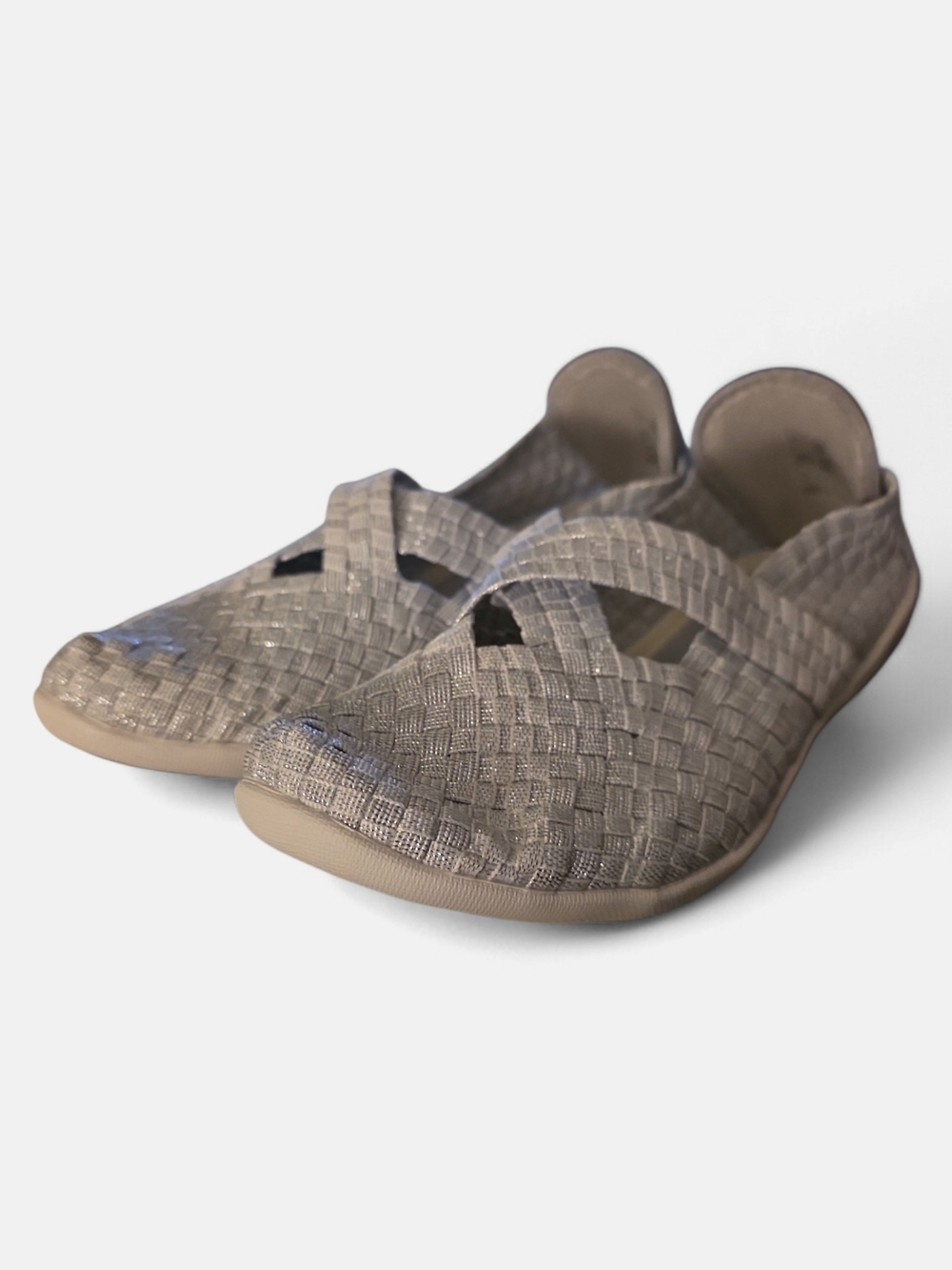 bernie mev. Women's Woven Slip-On Flats in Silver